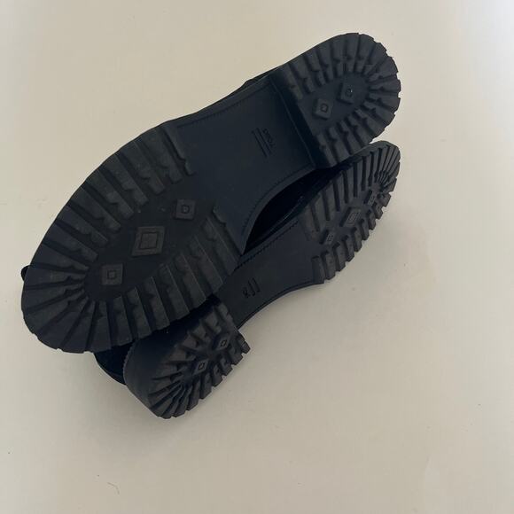 TOMS 'Cleo' US 8.5 Chelsea Black Suede Boot Slip On Ankle Bootie - Picture 9 of 10